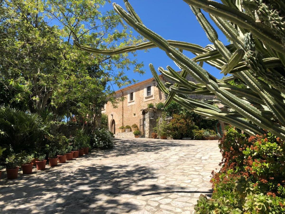 Farm stay Guillo Pollenca